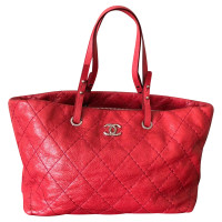 Chanel Umhängetasche aus Leder in Rot