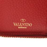 Valentino Garavani Täschchen/Portemonnaie aus Leder in Rot