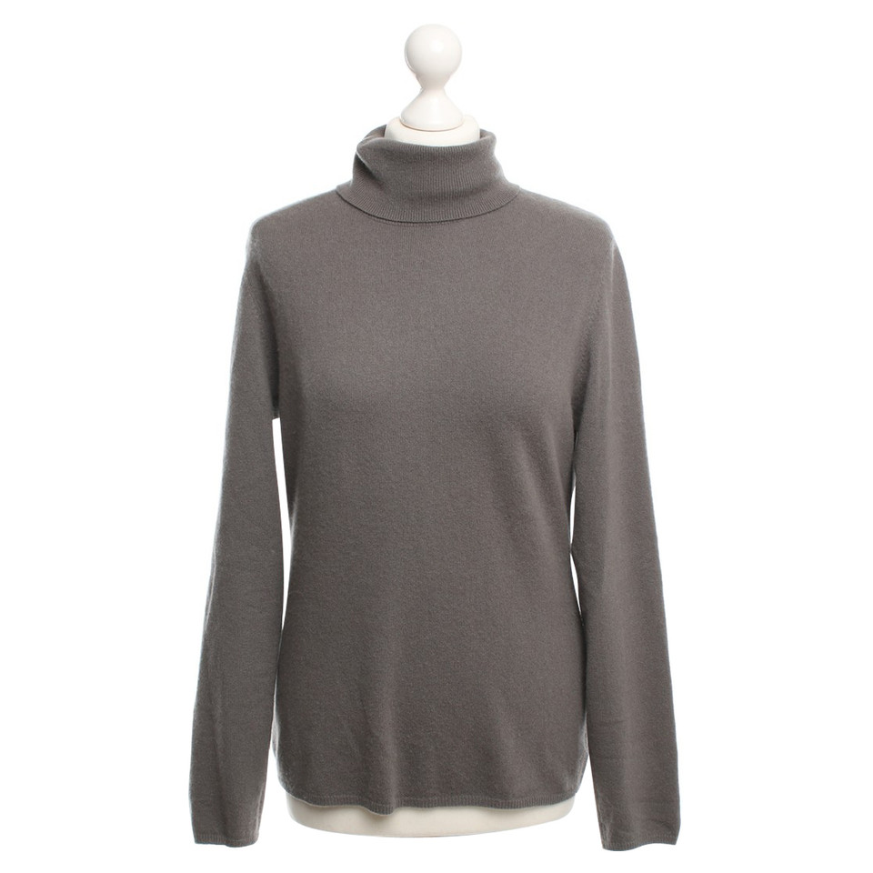 Allude Cashmere sweater with turtleneck