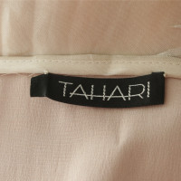 Tahari skirt made of silk