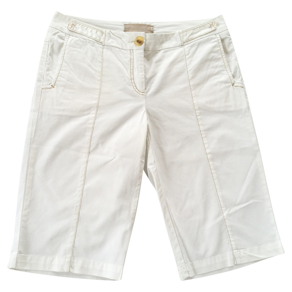 Schumacher Bermuda shorts in cream