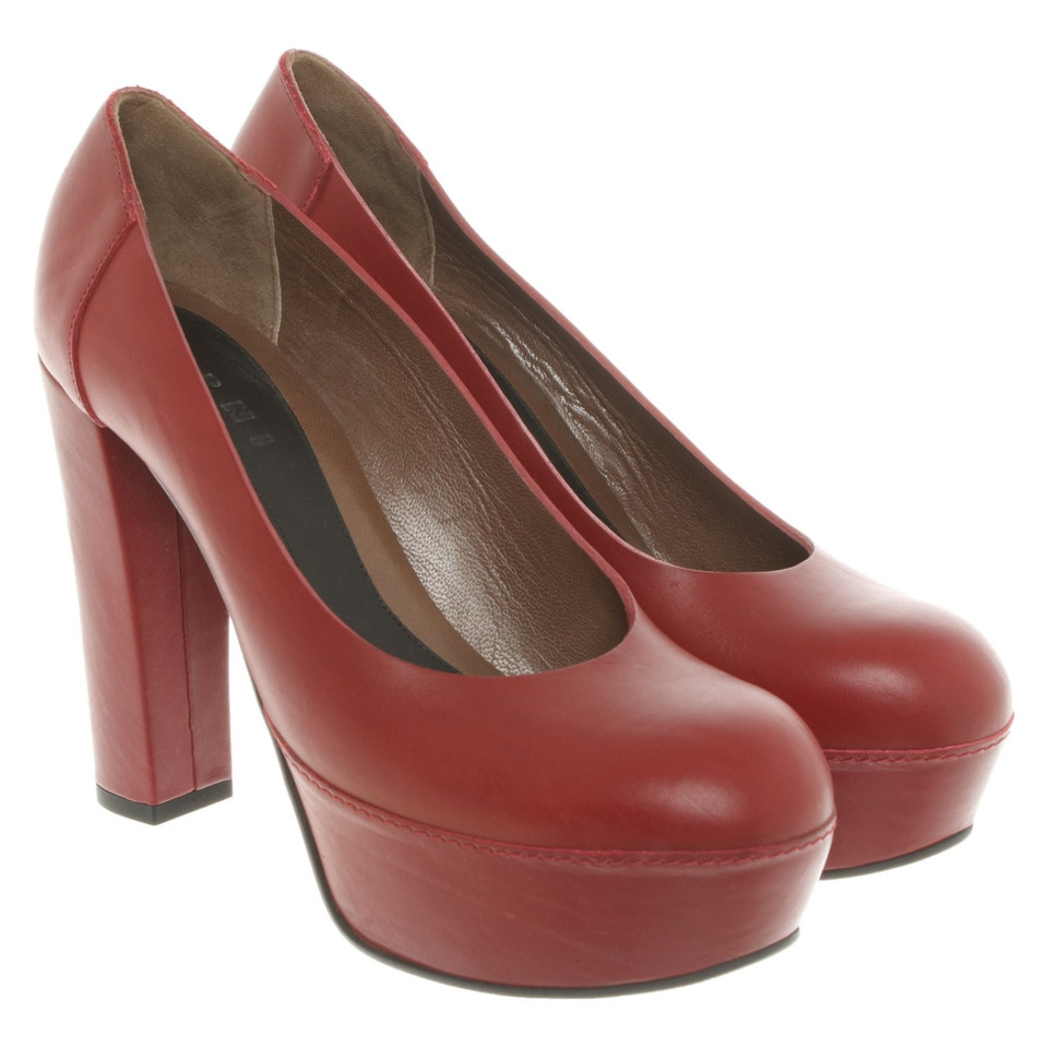 Marni Pumps/Peeptoes Leather in Red