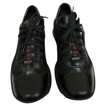 Gucci Chaussures à lacets en Cuir en Noir