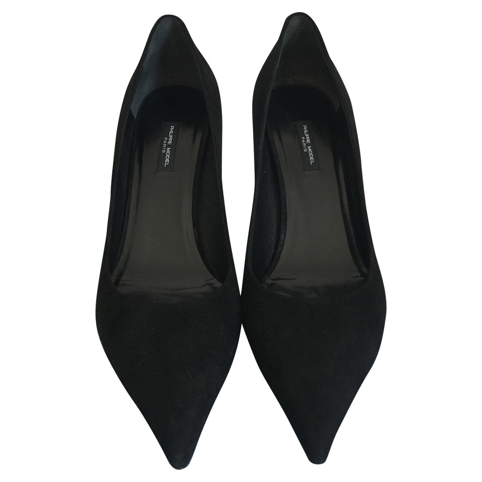 Philippe Model Pumps/Peeptoes aus Wildleder in Schwarz