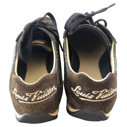 Louis Vuitton Lace-up shoes Leather in Brown