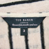 Ted Baker all'inizio lino con reticolo