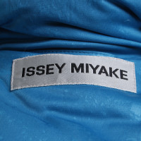 Issey Miyake Jacke in Blau