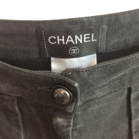 Chanel i jeans grigi