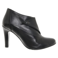 Bruuns Bazaar Ankle boots Leather in Black