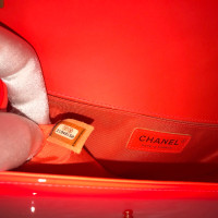 Chanel Boy Bag aus Lackleder