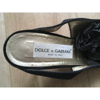 Dolce & Gabbana Pumps/Peeptoes in Schwarz