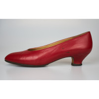 Céline Pumps/Peeptoes Leather in Red