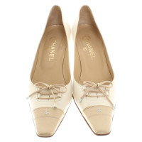Chanel Pumps in Creme