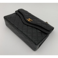 Chanel Classic Flap Bag in Pelle in Nero