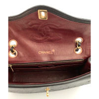 Chanel Classic Flap Bag in Pelle in Nero