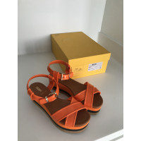 Fendi Chaussures compensées en Orange