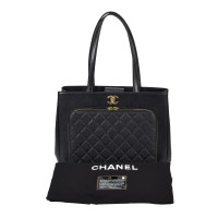Chanel Shopper aus Leder in Schwarz