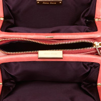 Miu Miu Umhängetasche aus Leder in Rosa / Pink