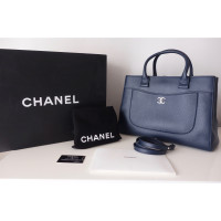 Chanel Shopping Tote en Cuir en Bleu