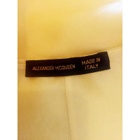 Alexander McQueen Top Silk in Yellow