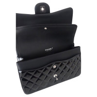Chanel "Jumbo Double Flap Bag" aus Lackleder