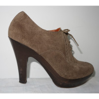 Lanvin For H&M Pumps/Peeptoes Suede in Brown