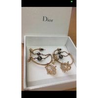 Christian Dior Boucle d'oreille en Doré