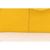 Céline Handtasche aus Leder in Gelb
