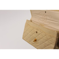 Chanel Classic Flap Bag in Pelle in Beige