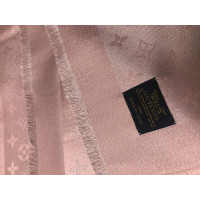 Louis Vuitton Monogram Tuch in Rosa