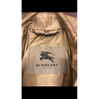 Burberry Veste/Manteau en Doré