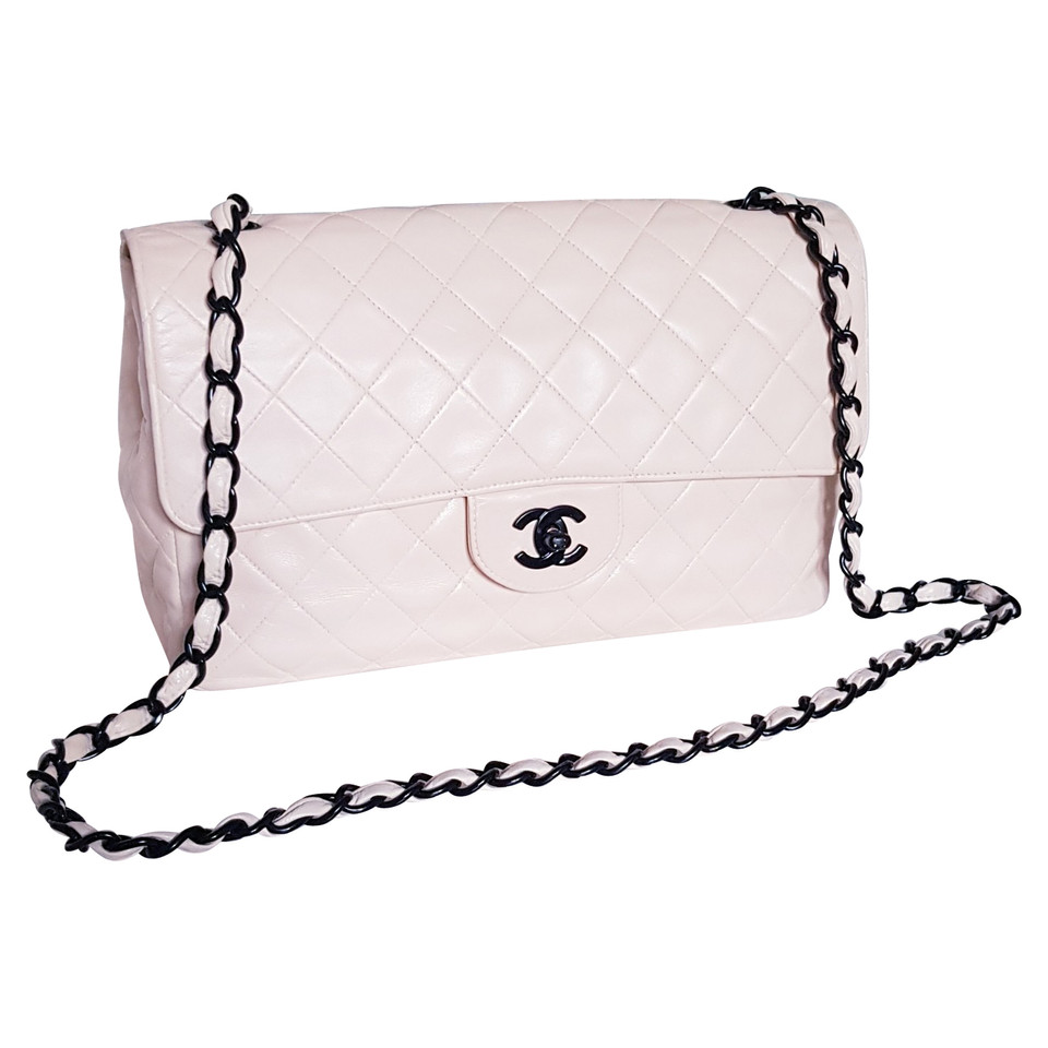 Chanel Classic Flap Bag in Pelle in Rosa