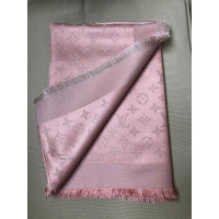 Louis Vuitton Monogram Tuch in Roze