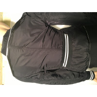 Moncler Jacke/Mantel aus Canvas in Schwarz