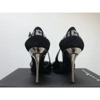 Richmond Pumps/Peeptoes Leather in Black
