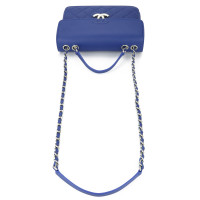 Chanel Flap Bag aus Leder in Blau