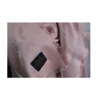 Louis Vuitton Monogram Tuch in Rosa / Pink