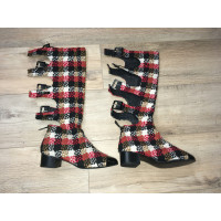 Chanel Stiefel aus Wolle in Rot