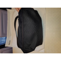 Pollini Shopper aus Leder in Schwarz