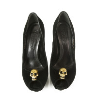 Alexander McQueen Pumps/Peeptoes in Zwart