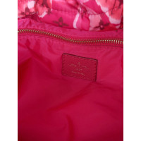 Louis Vuitton Shoulder bag in Fuchsia