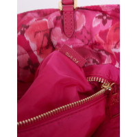 Louis Vuitton Shoulder bag in Fuchsia