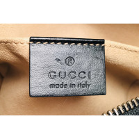 Gucci GG Marmont Camera Bag Mini in Pelle in Nero