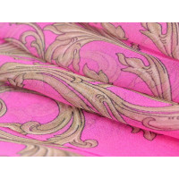 Gianni Versace Schal/Tuch aus Seide in Rosa / Pink