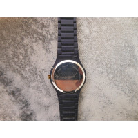 Yves Saint Laurent Armbanduhr aus Stahl in Blau
