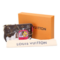 Louis Vuitton Clutch