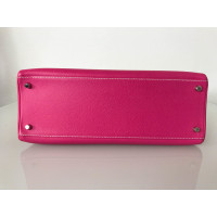 Hermès Kelly Bag 35 en Cuir en Rose/pink