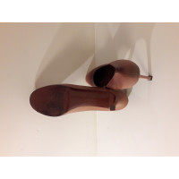 Yves Saint Laurent Sandals Leather in Brown