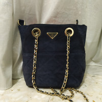 Prada Borsa a tracolla in Pelle scamosciata in Blu