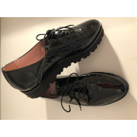 Pretty Ballerinas Lace-up shoes Patent leather in Black